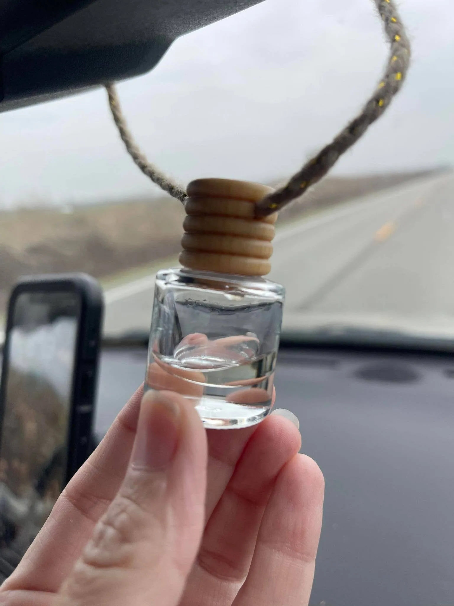 Very Vanilla Hanging Car Freshener Diffuser